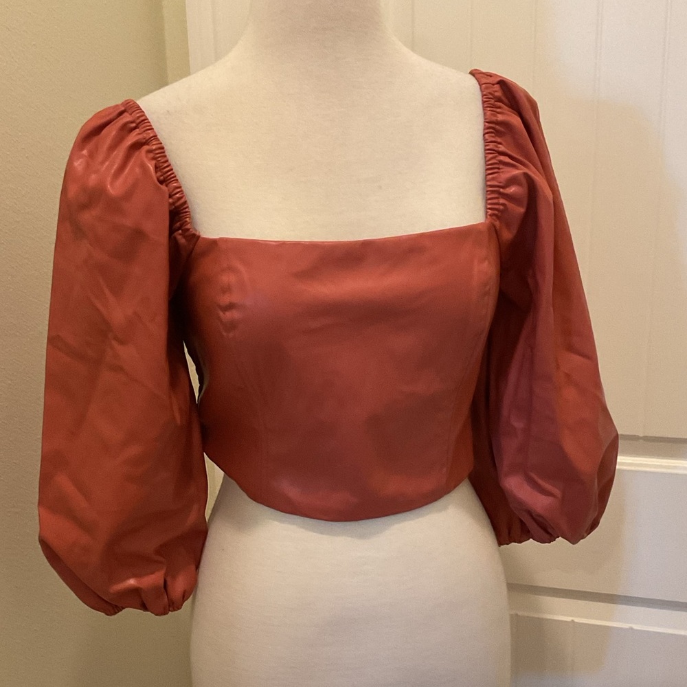 NWT. Lush Rust Red Square Neck Puff Sleeve Crop Top